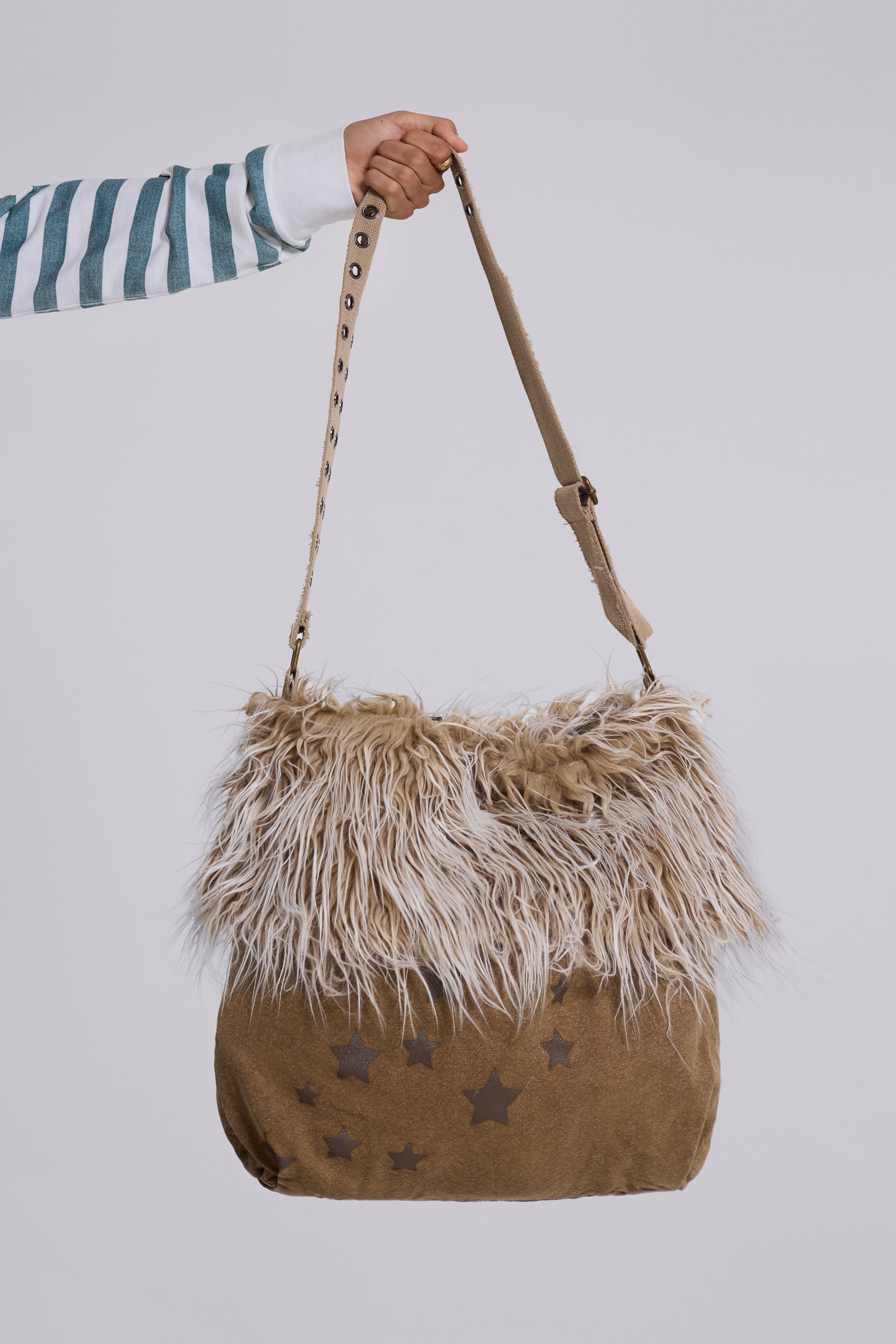 Shaggy Sling bag